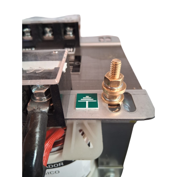 AUTOTRANSFORMADOR  220/110 V  4 KVA - Imagen 4